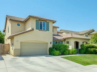 3268 Poe Ave, Clovis, CA