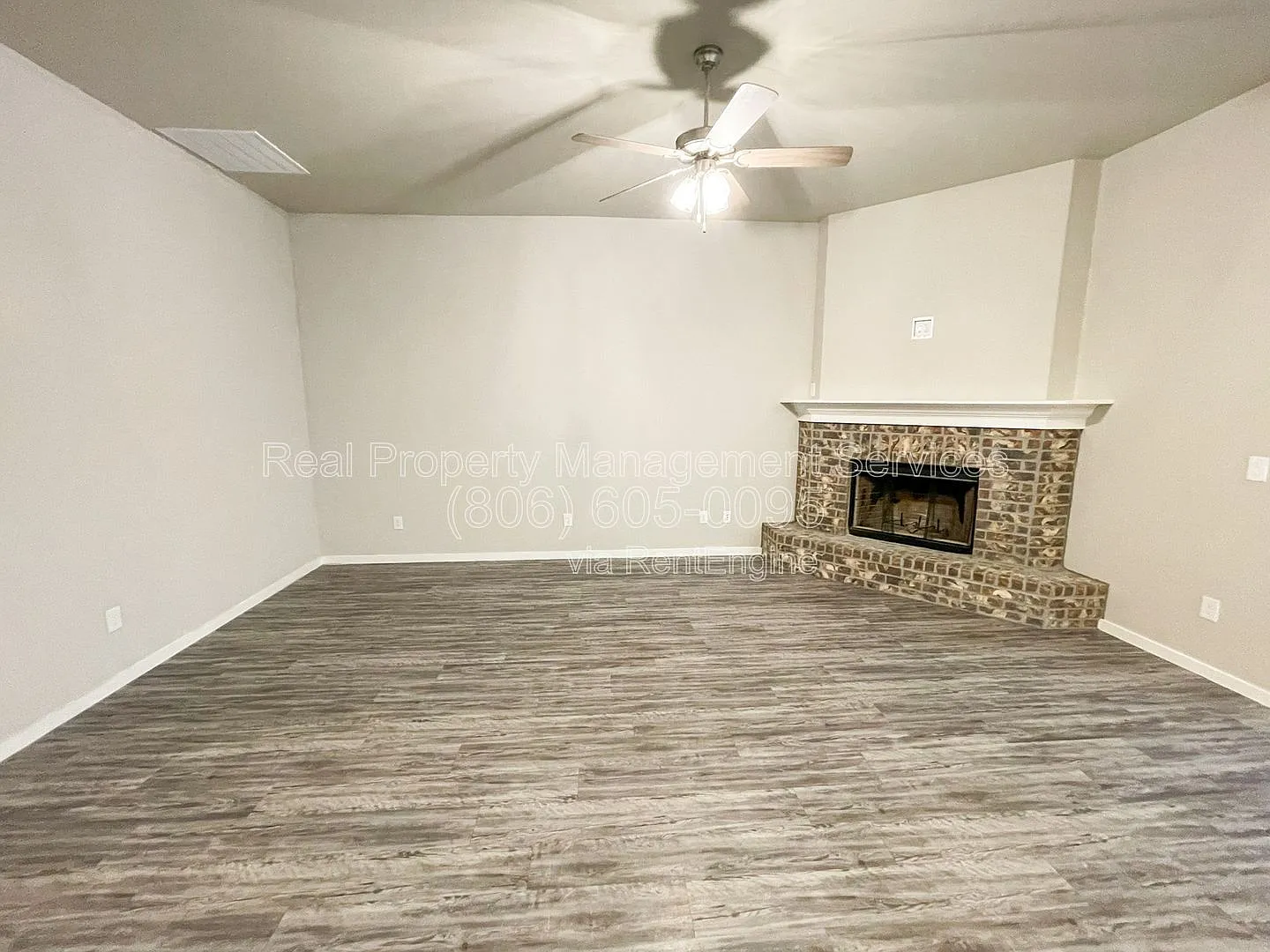 4 bed, 2.0 bath, 2242 sqft, $2,099 — Photo 4