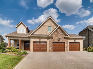 4424 Attleboro Dr, Murfreesboro, TN 37128