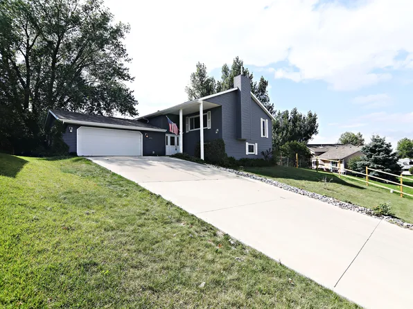 2524 Wind River Dr, Gillette, WY 82718