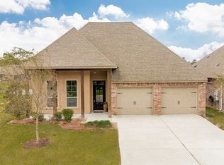25371 Lake George Dr, Denham Springs, LA 70726