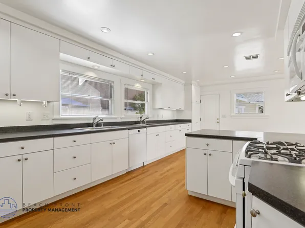 2810 E 2nd St, Long Beach, CA 90803
