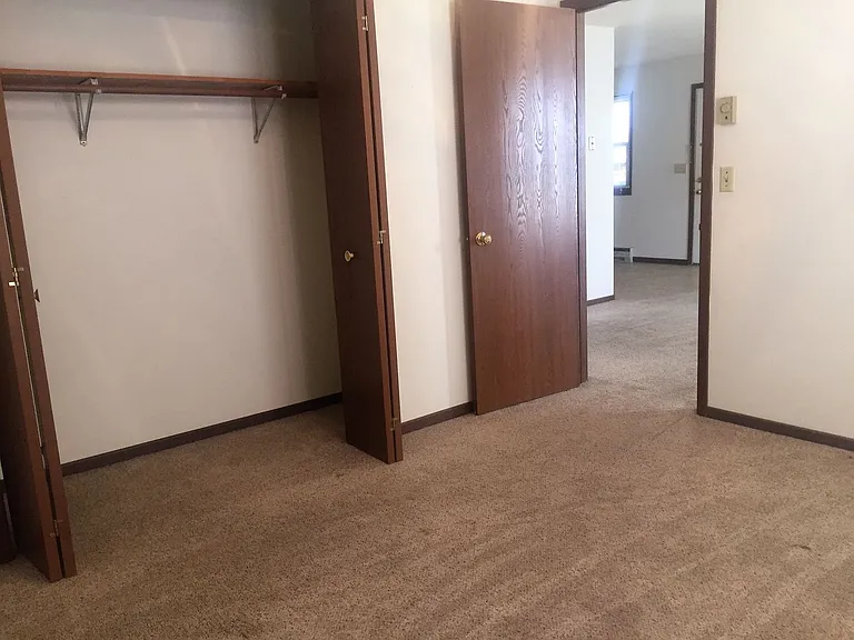 2330 Sessions St — Photo 4