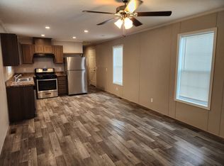 Maple Crest, Manteno, IL 60950