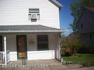 70 Thistle St photo 1