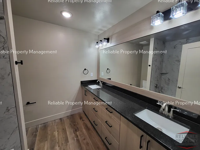 2701 E Derrald Ave — Photo 10