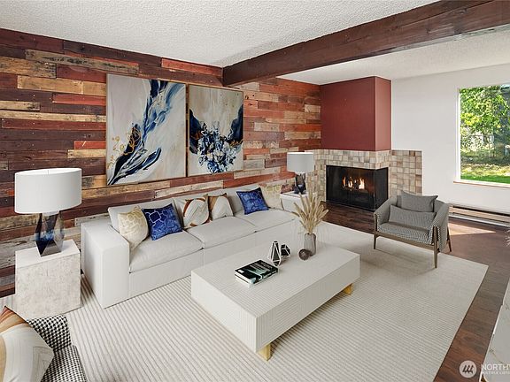 5th image of 16817 21st Avenue E