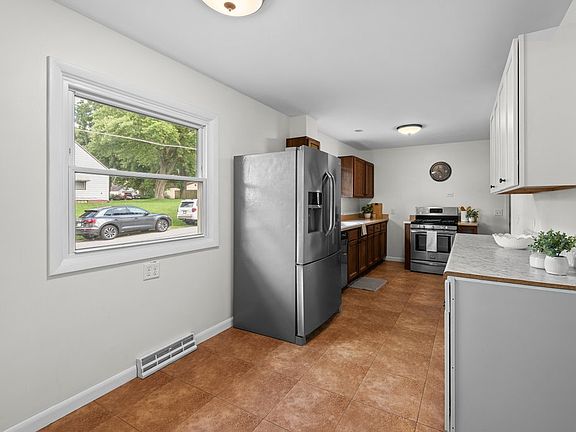 5th image of 501 38th St