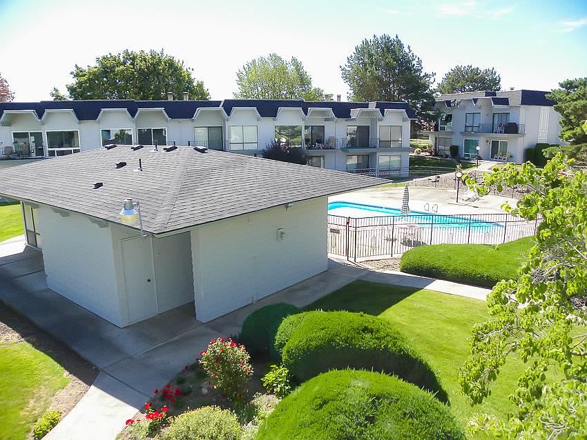 1st image of 2401 W Canal Dr APT 3C