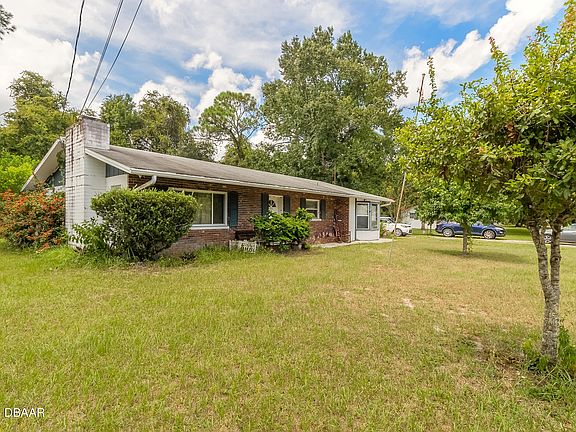 3rd image of 490 Patricia Dr