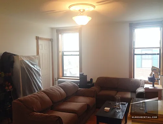 Rented by Highline Residential | media 9