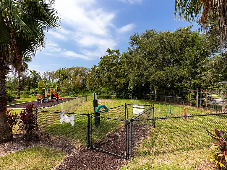 Kendall Ridge Apartment Homes — Photo 9