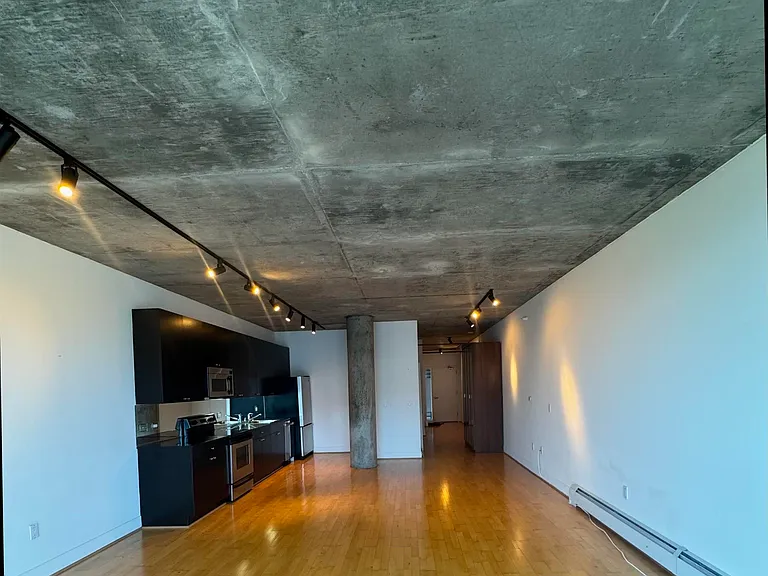 311 Oak St #804 — Photo 3