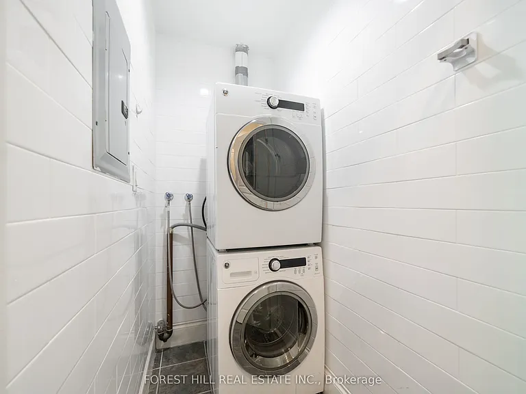 102 Bloor St W #708 — Photo 18