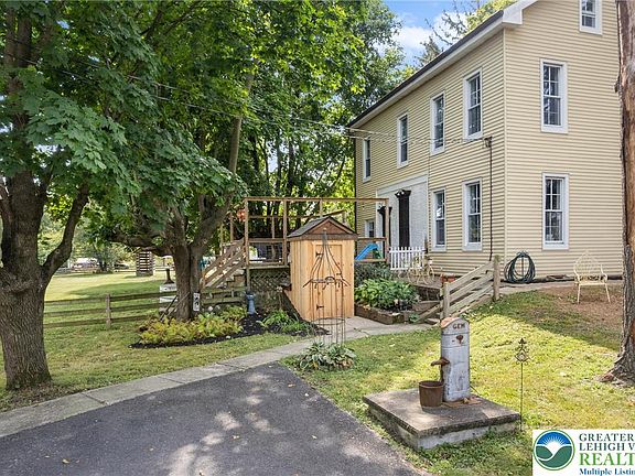 3rd image of 9139 Breinigsville Rd