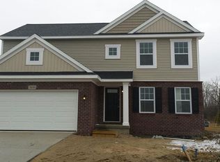7030 Chandler Dr, Belleville, MI 48131