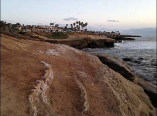 2261 Ebers St, San Diego, CA 92107