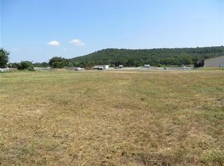 3704 E Main St, Russellville, AR 72802
