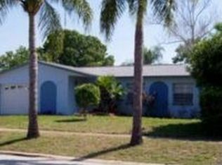 8071 93rd St, Seminole, FL 33777