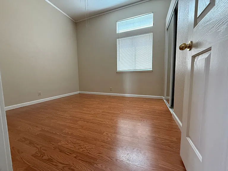 2329 Tuscany St — Photo 18