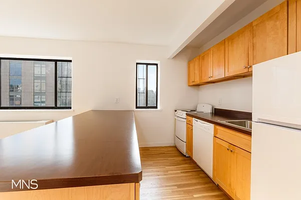 Rented by MNS Marketing | media 6