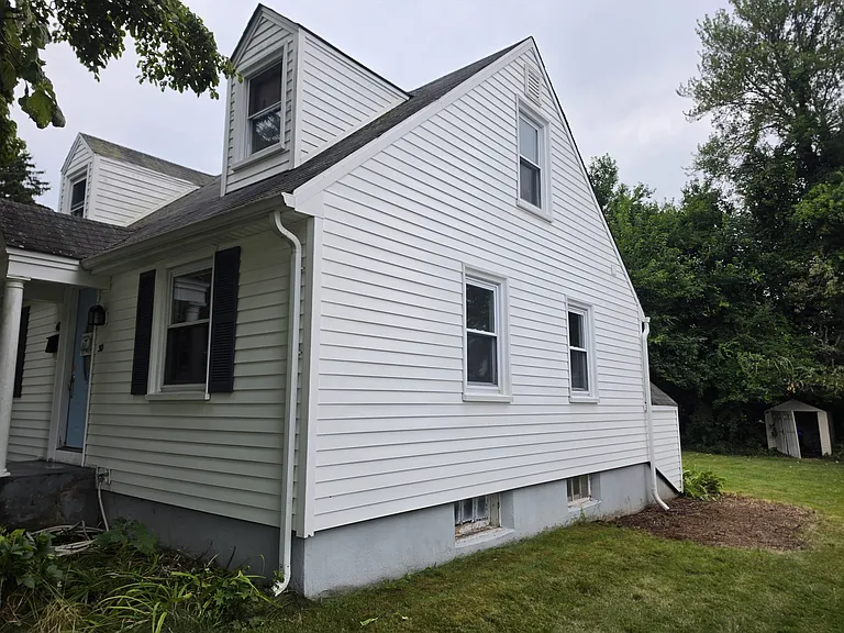 30 Coolidge St — Photo 4