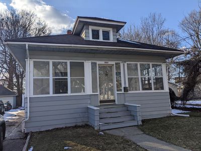 2122 Forest Ave, Lansing, MI, 48910