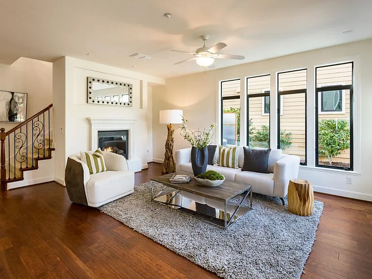401 Alder Ln — Photo 2