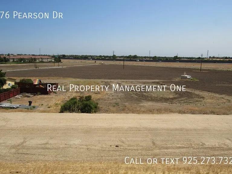 576 Pearson Dr — Photo 37