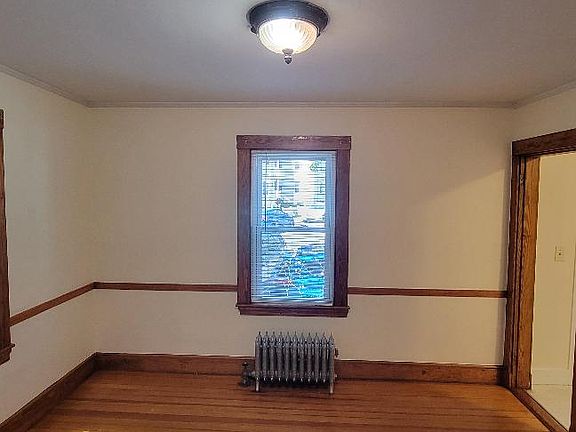 5th image of 10-12 Brookway Rd #1