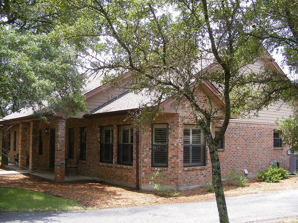 1st image of 13 Brookmeadow Dr