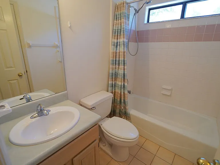 2605 Yarmouth Ln — Photo 22