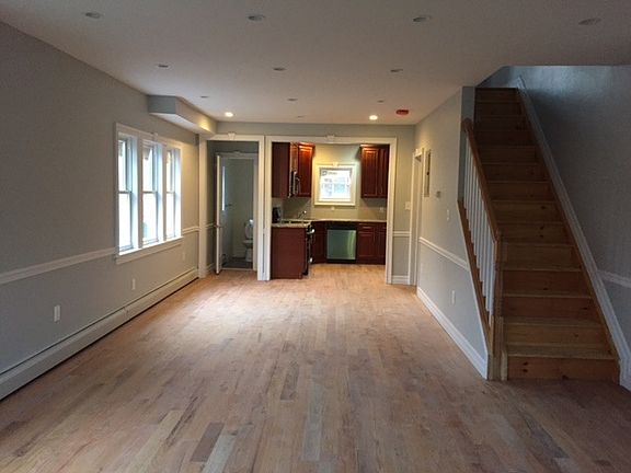 4th image of 4141 De Reimer Ave