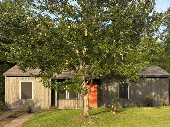 714 Northaven Dr, Lone Star, TX 75668