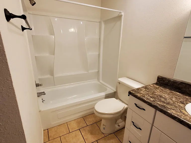 448 Dartmouth Ave #C — Photo 10