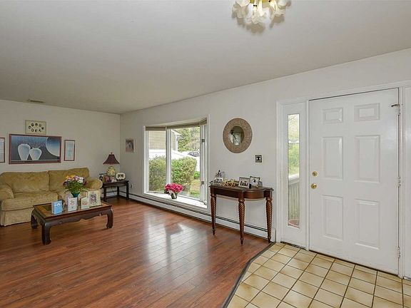 5th image of 262 Washington Ave