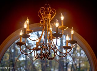 765 Wilderness Trl, Shepherdsville, KY 40165