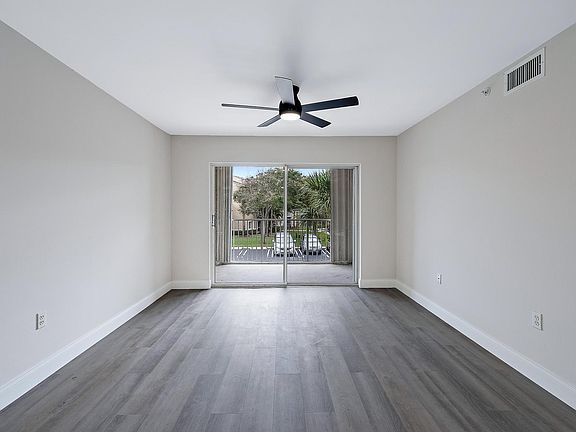 5th image of 236 Village Boulevard #1205