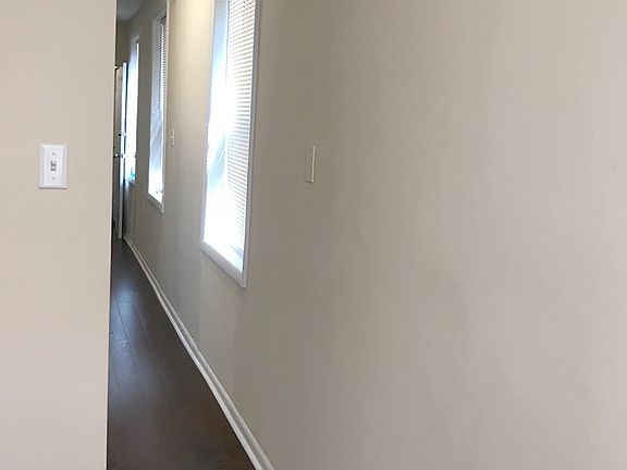 2214 1R Hallway
