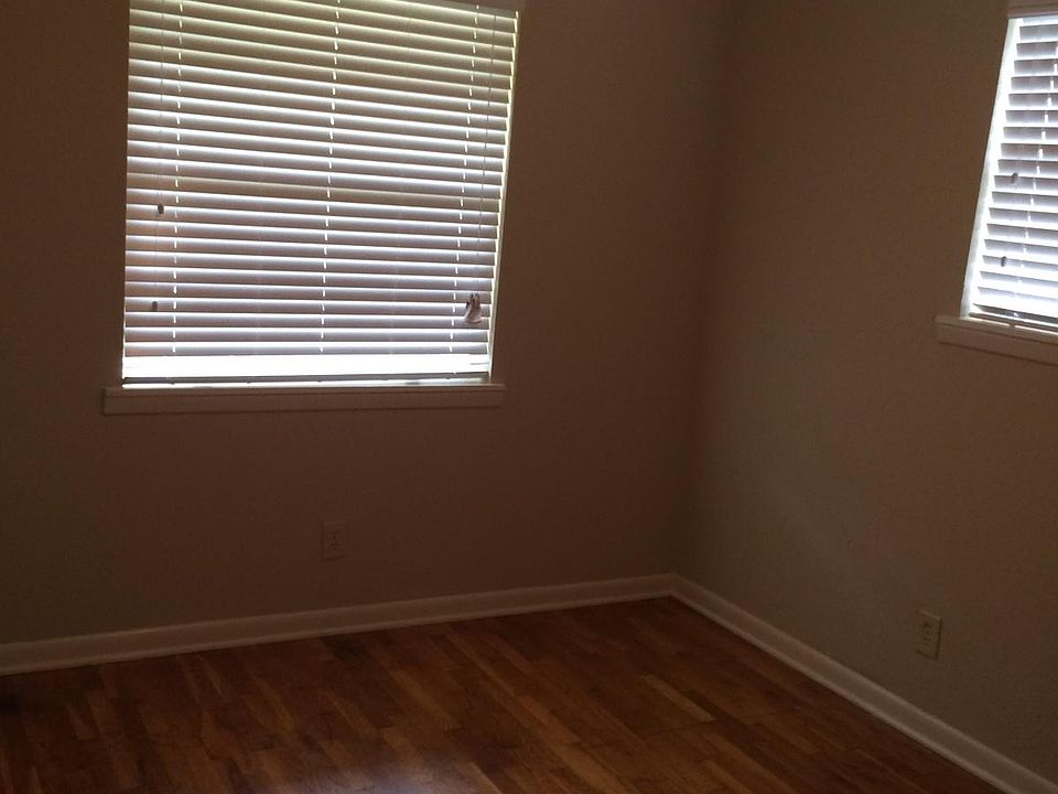 Apt V Bedroom 1