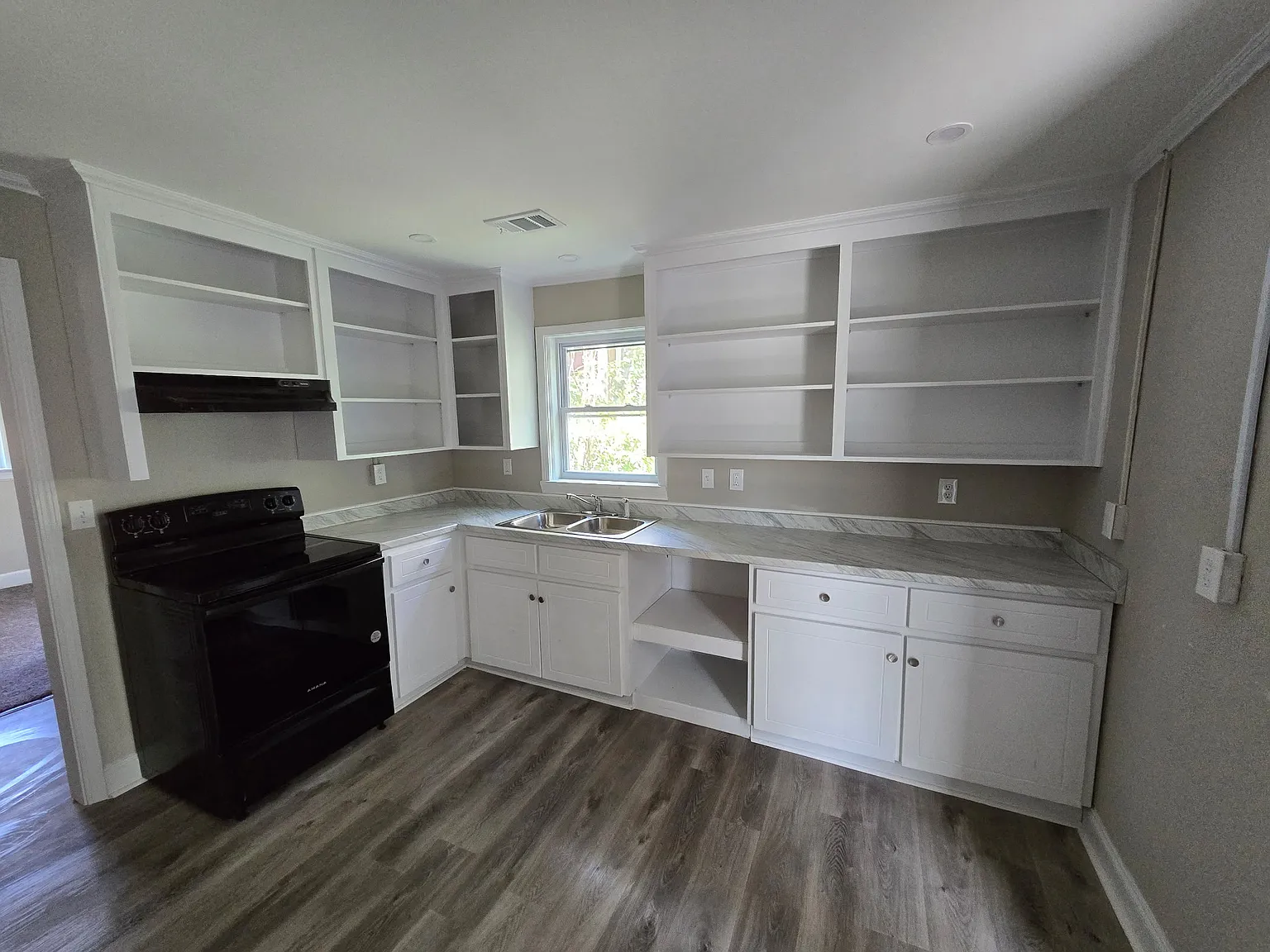 2 bed, $1,050 — Photo 4