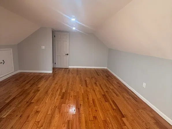 8342 159th St, Jamaica, NY