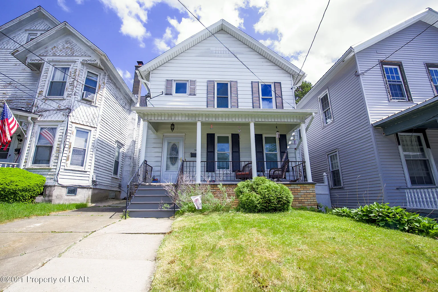 34 Washington St photo 1
