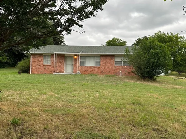 4796 Primrose Ln, Sulphur, OK 73086