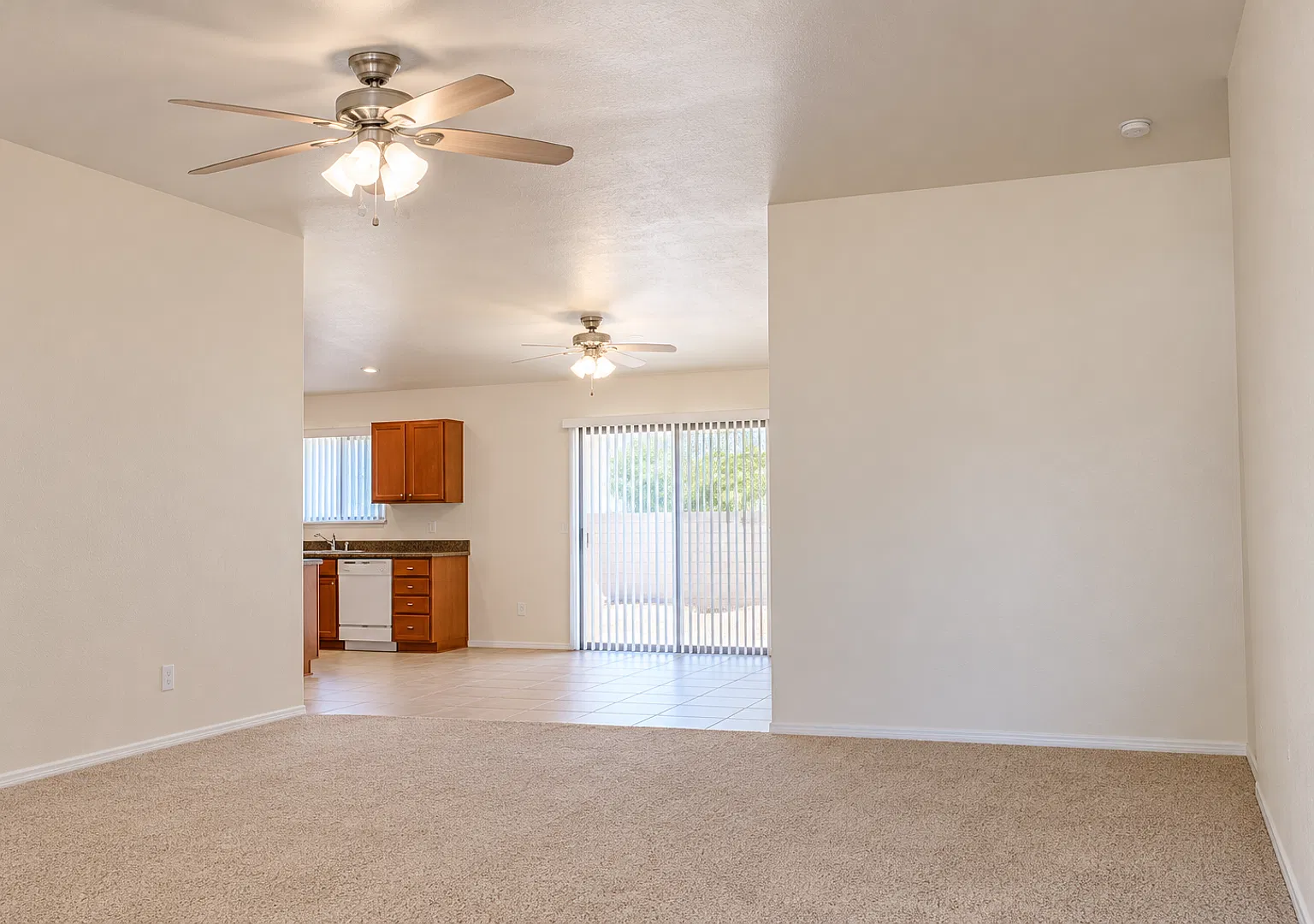 Home in Prescott Valley — Photo 2