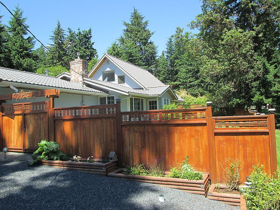 2nd image of 1309 Crescent Dr