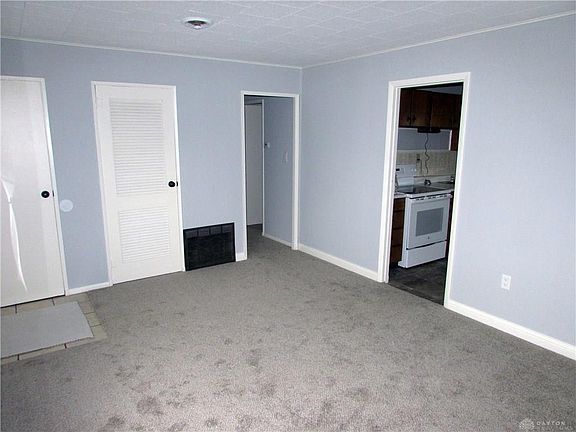 4th image of 242 Foley Dr