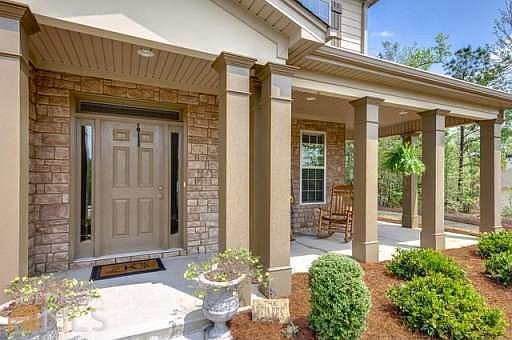 2nd image of 290 Yellowwood Dr