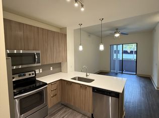 8430 NW 33rd Ter #33, Miami, FL 33122