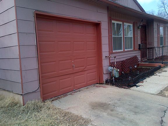 5th image of 6014 Jackson Ave